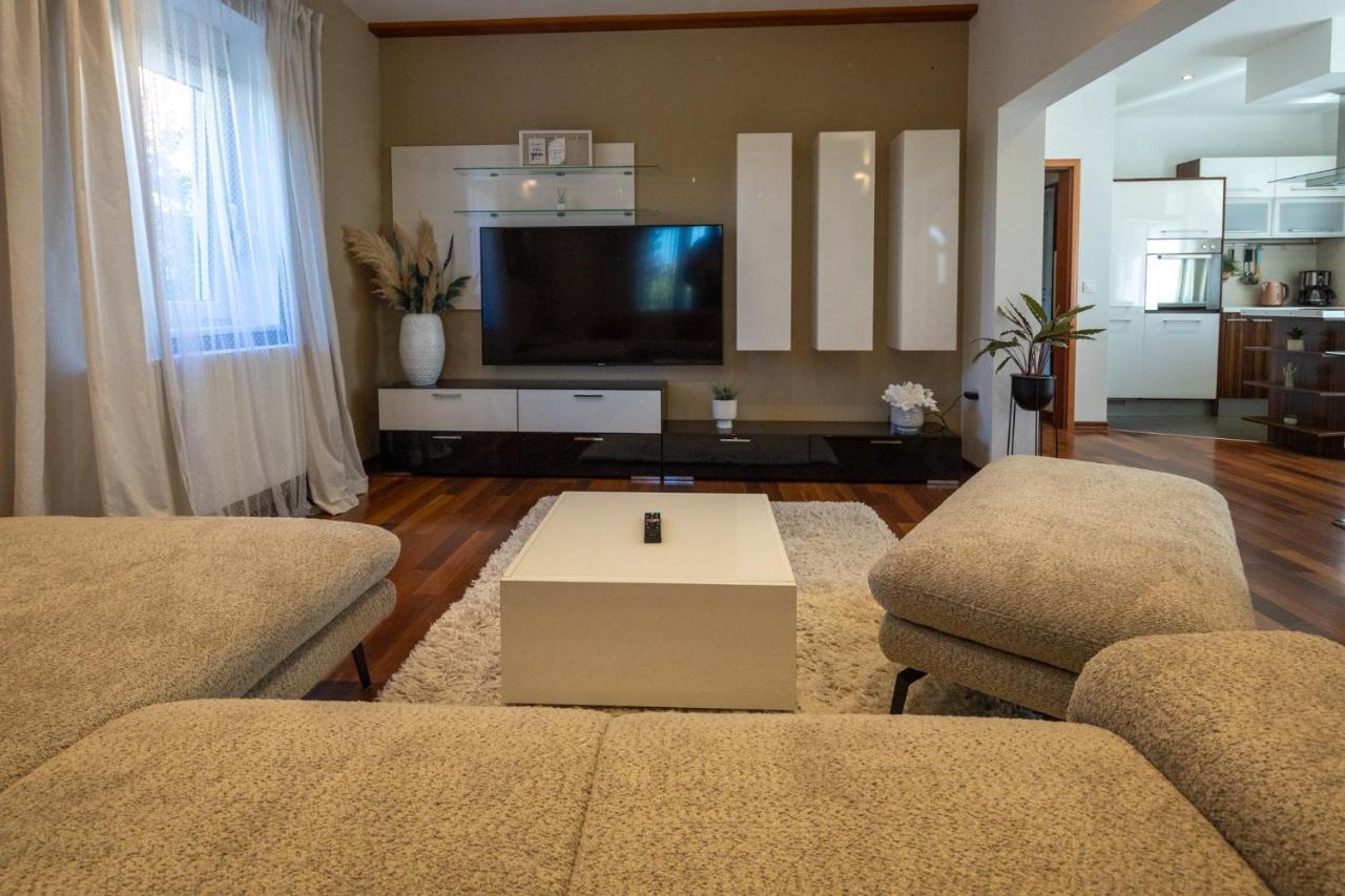 Lumaja Luxury Apartman Biograd Na Moru Dış mekan fotoğraf